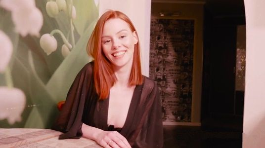 Сделал мачехе массаж и получил бонус